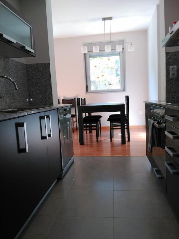 Luxury Flat, 3 Bedrooms, 2 Bathrooms And Swimming Pool Next To The Beach!! ซานต์อาเตรียเดเบซอซ ภายนอก รูปภาพ